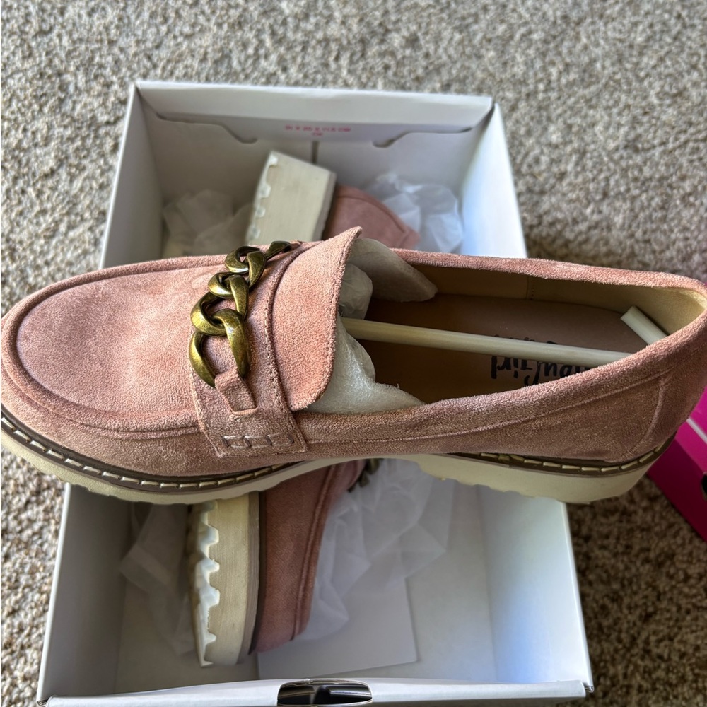 Elegant Pink Suede Loafers with Chain Detail
